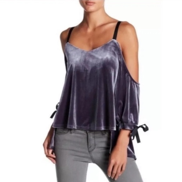 Women’s Sz Medium Couter Velvet Gray Blouse Cold Shoulder with Adjustable Straps - Picture 13 of 14